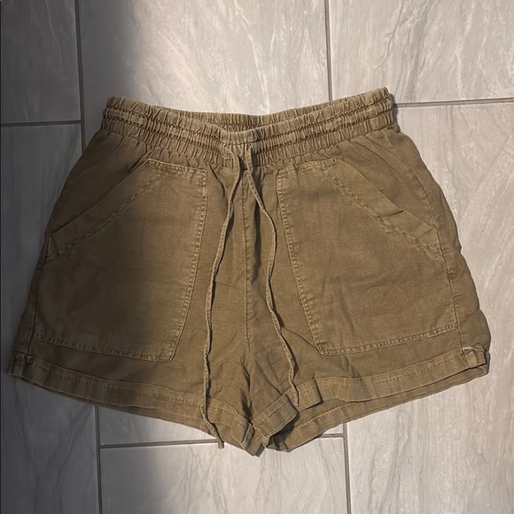 Universal Thread Cargo Shorts Relaxed Fit - Picture 1 of 6